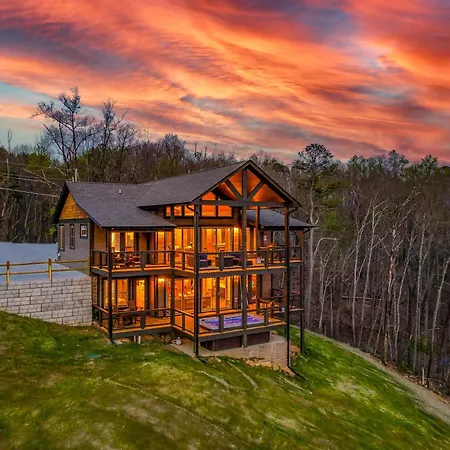 Pine Top Paradise